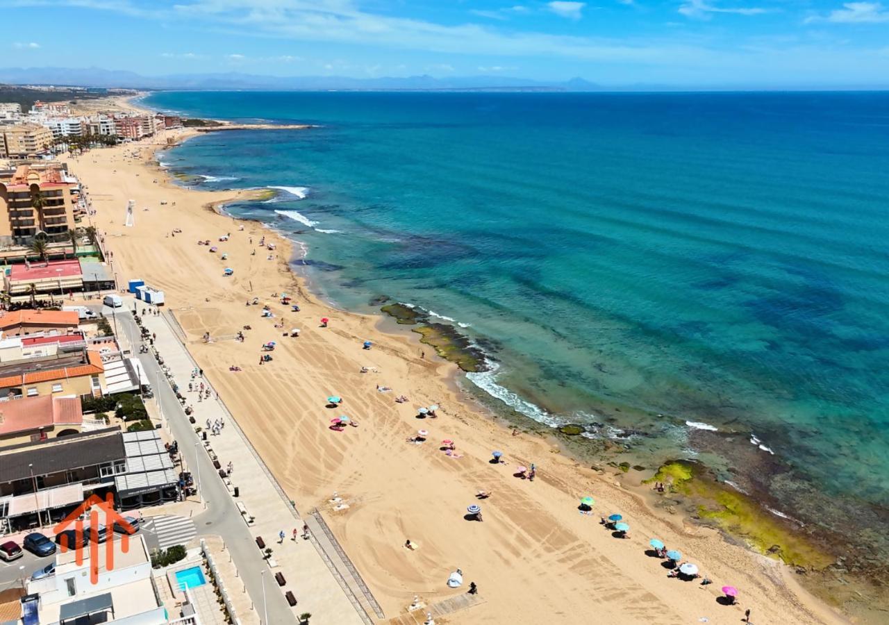 Chalet En La Mata A 50 Metros De La Playa 또레비에하 외부 사진