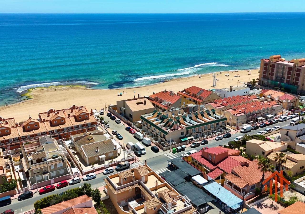 Chalet En La Mata A 50 Metros De La Playa 또레비에하 외부 사진