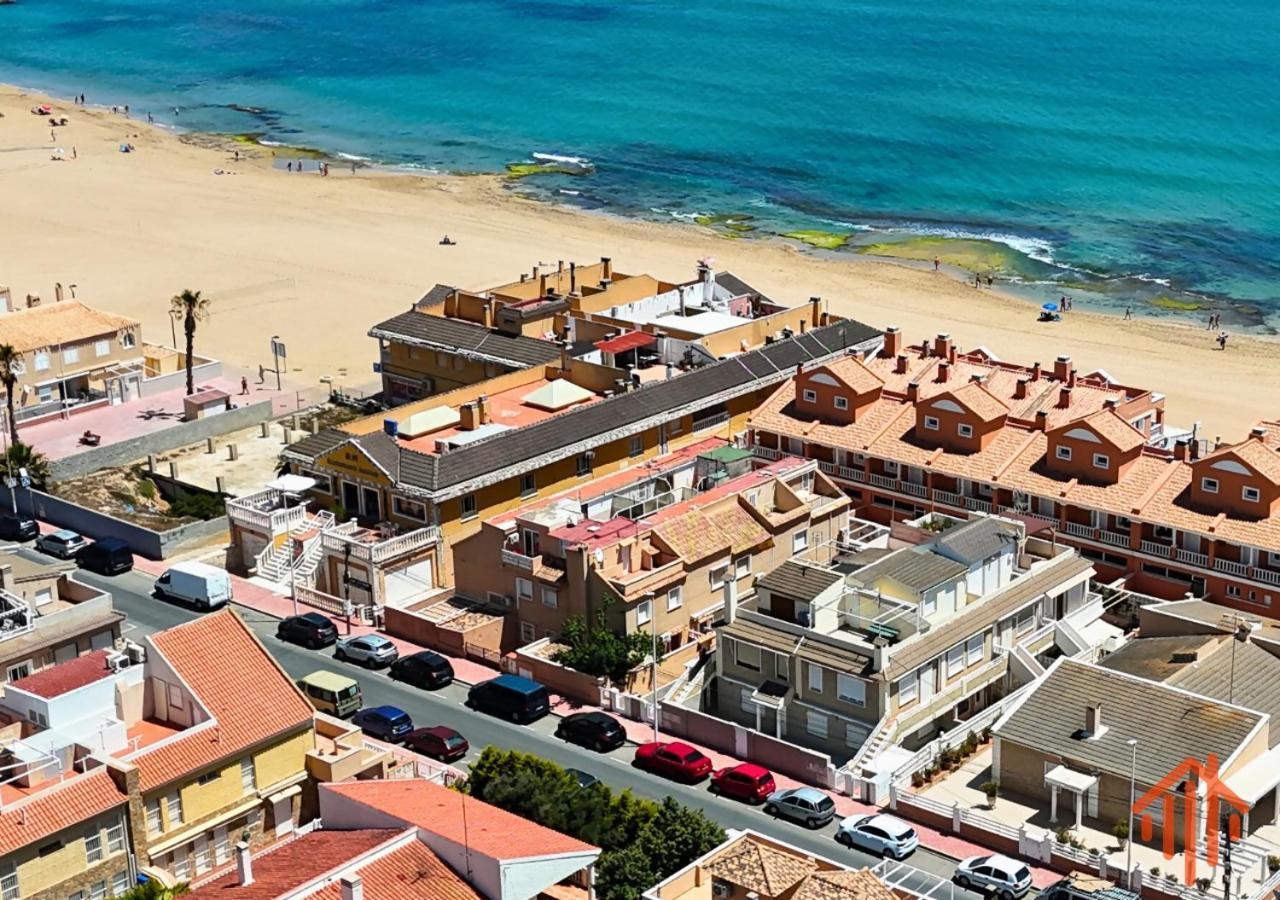 Chalet En La Mata A 50 Metros De La Playa 또레비에하 외부 사진