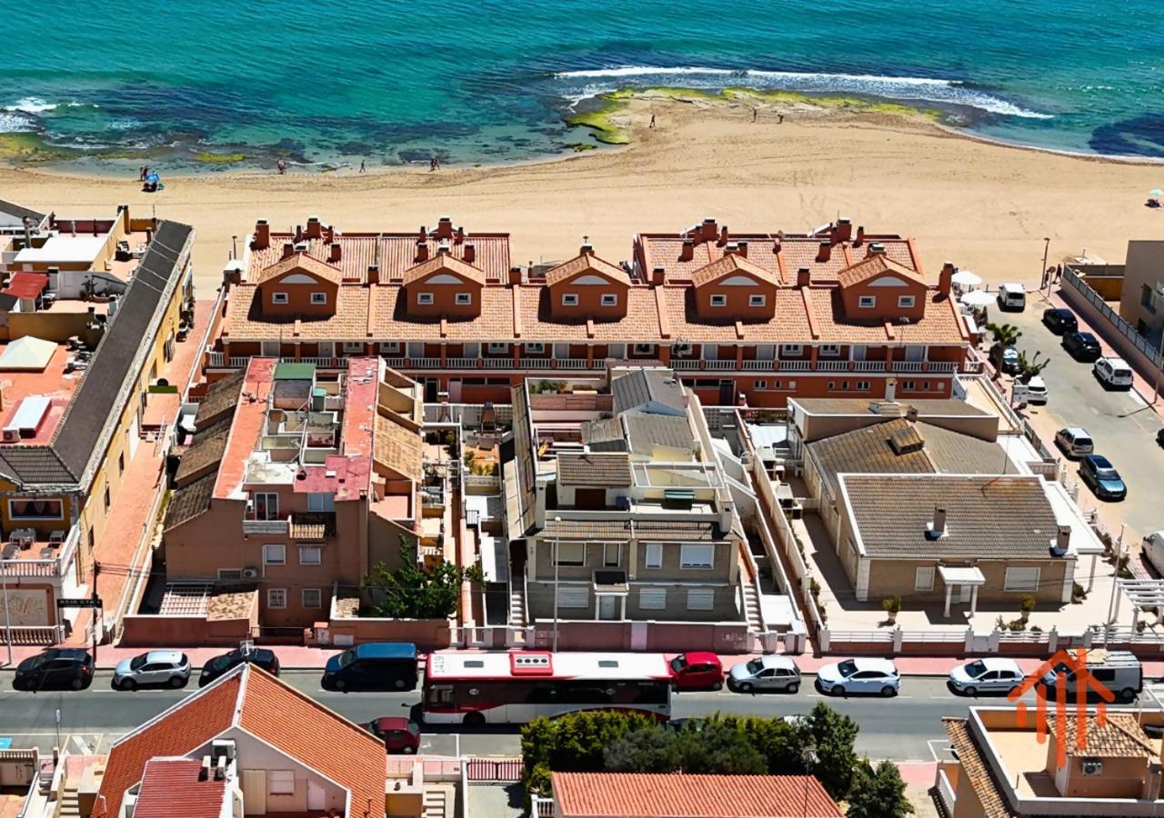 Chalet En La Mata A 50 Metros De La Playa 또레비에하 외부 사진